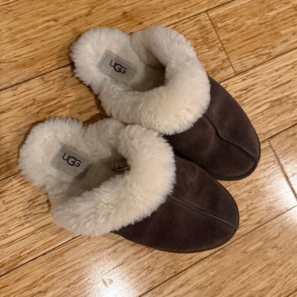 UGG Dark Brown Slippers with Cream Lining